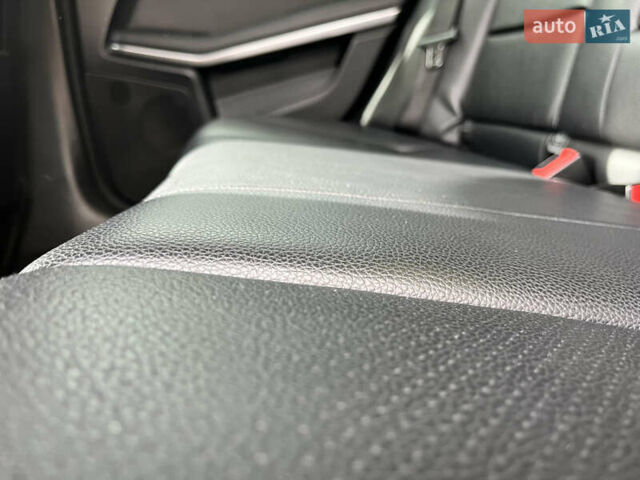 Черный Мерседес Е-Класс, объемом двигателя 2.14 л и пробегом 255 тыс. км за 14500 $, фото 65 на Automoto.ua