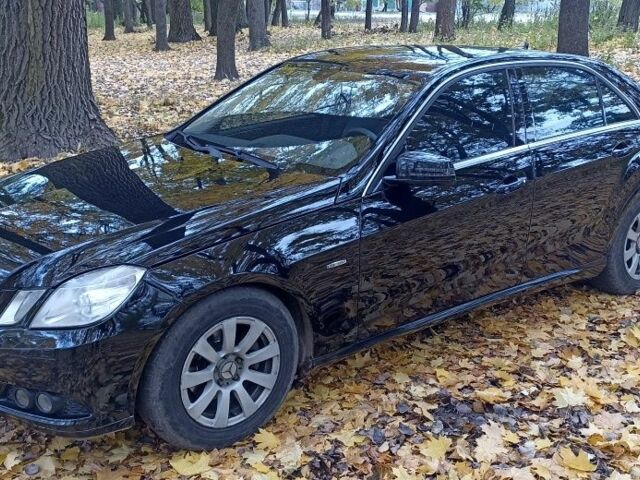 Черный Мерседес Е-Класс, объемом двигателя 1.8 л и пробегом 270 тыс. км за 8900 $, фото 2 на Automoto.ua