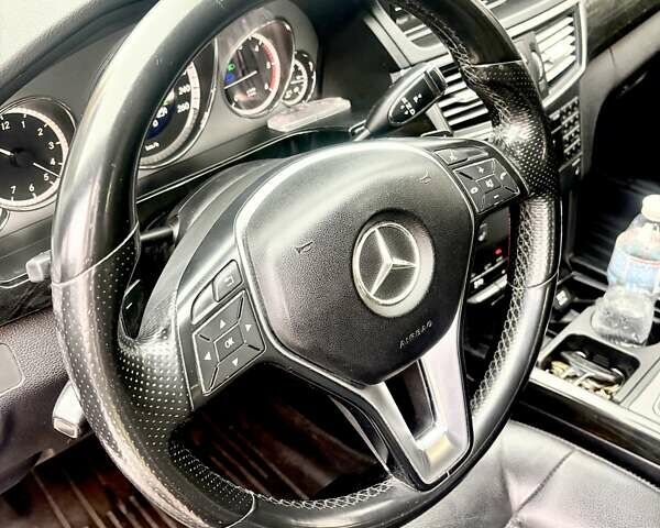 Черный Мерседес Е-Класс, объемом двигателя 2.14 л и пробегом 309 тыс. км за 15000 $, фото 6 на Automoto.ua