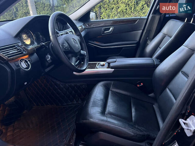 Черный Мерседес Е-Класс, объемом двигателя 2.14 л и пробегом 283 тыс. км за 12850 $, фото 15 на Automoto.ua