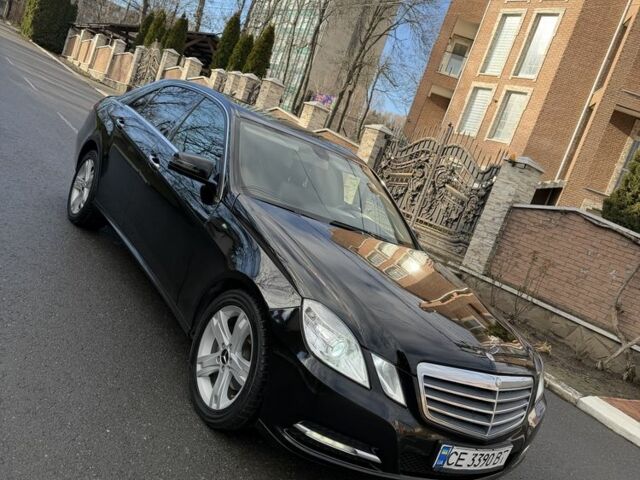 Черный Мерседес Е-Класс, объемом двигателя 2.1 л и пробегом 399 тыс. км за 8999 $, фото 5 на Automoto.ua