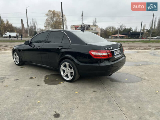 Черный Мерседес Е-Класс, объемом двигателя 1.8 л и пробегом 257 тыс. км за 12500 $, фото 2 на Automoto.ua