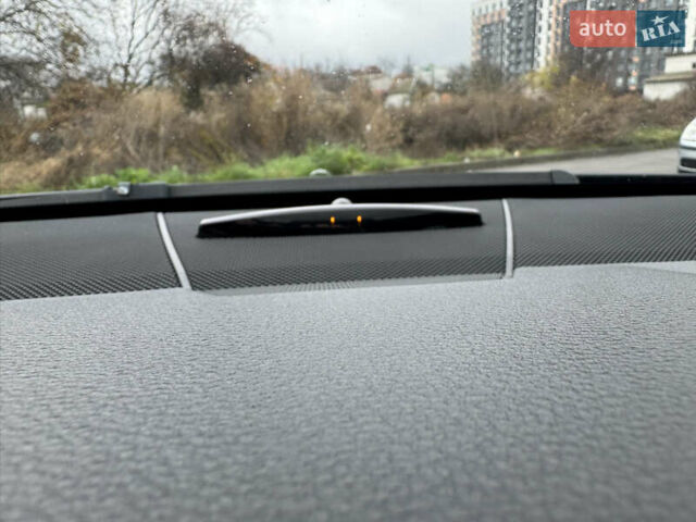 Черный Мерседес Е-Класс, объемом двигателя 2.2 л и пробегом 333 тыс. км за 13600 $, фото 20 на Automoto.ua