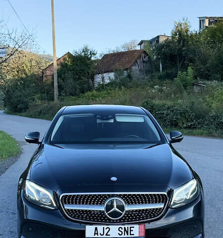 Чорний Мерседес Е-Клас, об'ємом двигуна 2.2 л та пробігом 249 тис. км за 19499 $, фото 39 на Automoto.ua