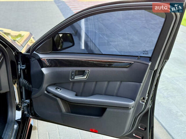 Черный Мерседес Е-Класс, объемом двигателя 2.2 л и пробегом 270 тыс. км за 14999 $, фото 13 на Automoto.ua