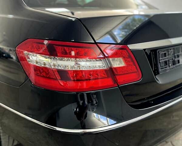 Мерседес Е-Класс 2012 в Тернополе на Automoto.ua Черный Мерседес Е-Класс, объемом двигателя 1.8 л и пробегом 280 тыс. км за 13990 $, фото 14 на Automoto.ua