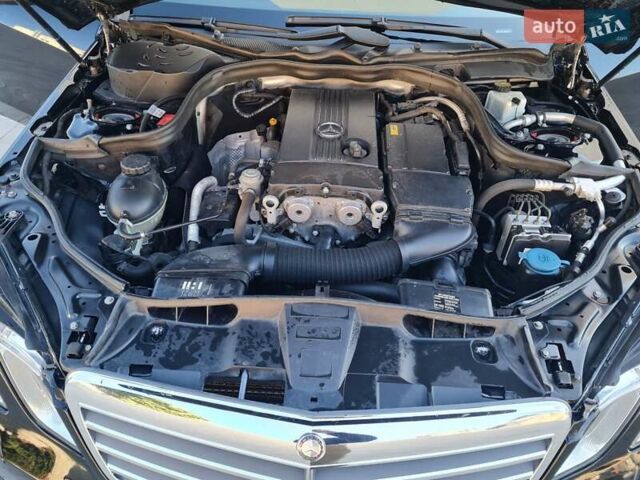 Черный Мерседес Е-Класс, объемом двигателя 1.8 л и пробегом 270 тыс. км за 11800 $, фото 17 на Automoto.ua