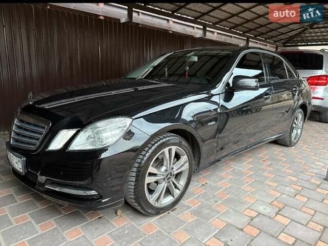 Мерседес Е-Класс 2012 в Харькове на Automoto.ua Черный Мерседес Е-Класс, объемом двигателя 2.14 л и пробегом 216 тыс. км за 14200 $, фото 14 на Automoto.ua
