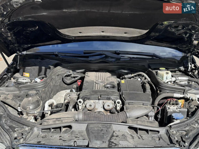 Мерседес Е-Клас 2012 у Вінниці на Automoto.ua Чорний Мерседес Е-Клас, об'ємом двигуна 1.8 л та пробігом 342 тис. км за 9600 $, фото 18 на Automoto.ua