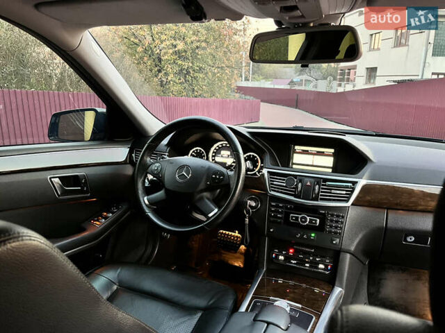 Черный Мерседес Е-Класс, объемом двигателя 2.14 л и пробегом 255 тыс. км за 14500 $, фото 32 на Automoto.ua