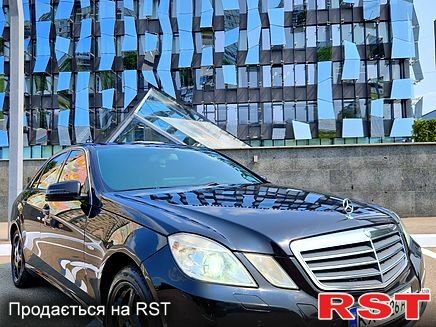 Черный Мерседес Е-Класс, объемом двигателя 1.8 л и пробегом 360 тыс. км за 9650 $, фото 3 на Automoto.ua