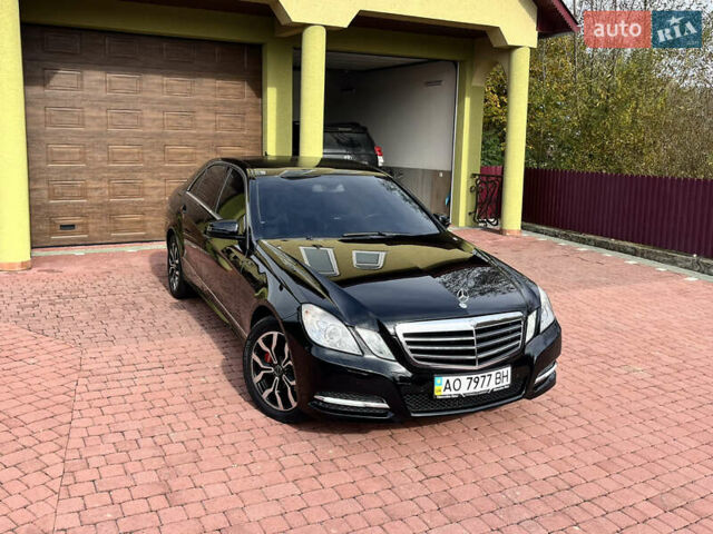 Черный Мерседес Е-Класс, объемом двигателя 2.14 л и пробегом 255 тыс. км за 14500 $, фото 3 на Automoto.ua