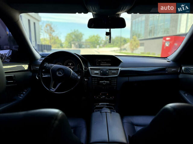 Черный Мерседес Е-Класс, объемом двигателя 2.2 л и пробегом 270 тыс. км за 14999 $, фото 15 на Automoto.ua