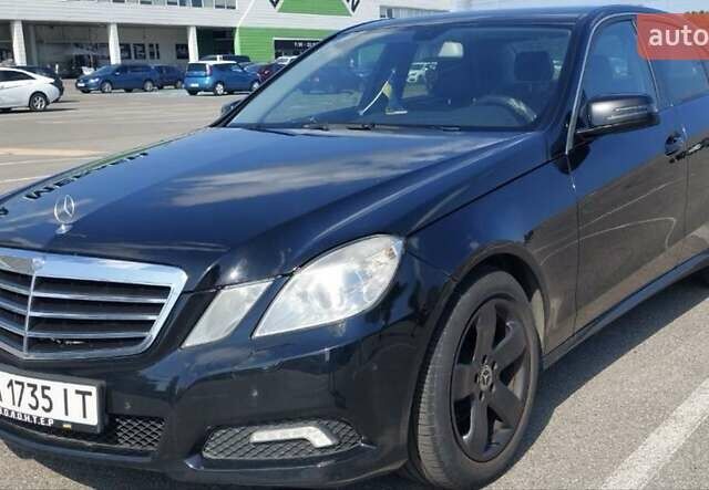 Черный Мерседес Е-Класс, объемом двигателя 1.8 л и пробегом 344 тыс. км за 8800 $, фото 7 на Automoto.ua