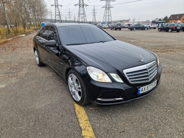 Черный Мерседес Е-Класс, объемом двигателя 1.8 л и пробегом 223 тыс. км за 9800 $, фото 17 на Automoto.ua