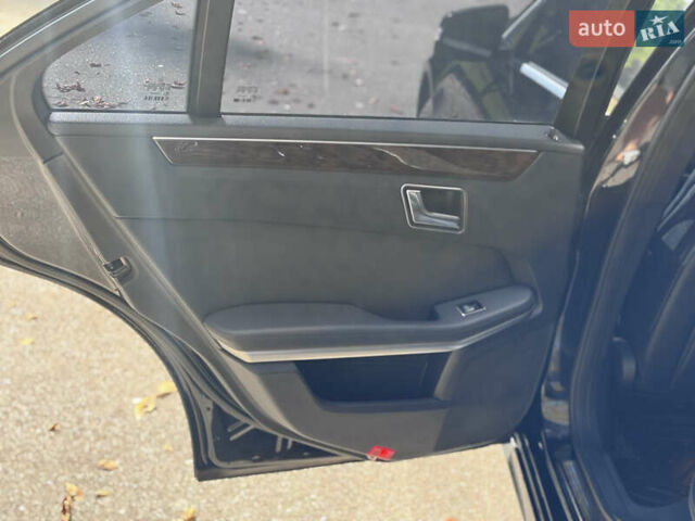 Мерседес Е-Клас 2012 у Вінниці на Automoto.ua Чорний Мерседес Е-Клас, об'ємом двигуна 1.8 л та пробігом 342 тис. км за 9600 $, фото 29 на Automoto.ua