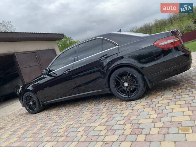 Черный Мерседес Е-Класс, объемом двигателя 2.2 л и пробегом 370 тыс. км за 12700 $, фото 10 на Automoto.ua