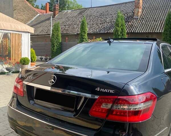 Чорний Мерседес Е-Клас, об'ємом двигуна 2.9 л та пробігом 313 тис. км за 14700 $, фото 3 на Automoto.ua