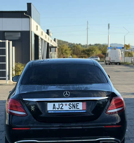 Чорний Мерседес Е-Клас, об'ємом двигуна 2.2 л та пробігом 249 тис. км за 19499 $, фото 10 на Automoto.ua