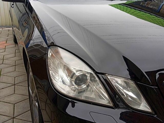 Чорний Мерседес Е-Клас, об'ємом двигуна 2 л та пробігом 270 тис. км за 9000 $, фото 5 на Automoto.ua