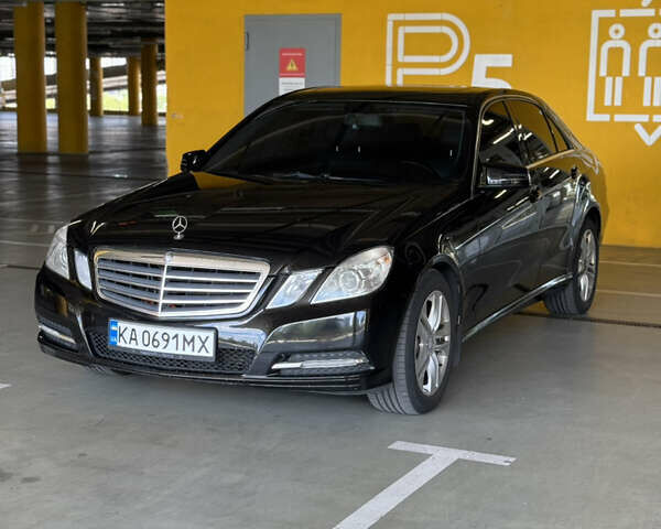 Мерседес Е-Класс 2012 в Киеве на Automoto.ua Черный Мерседес Е-Класс, объемом двигателя 2.2 л и пробегом 289 тыс. км за 12400 $, фото 16 на Automoto.ua