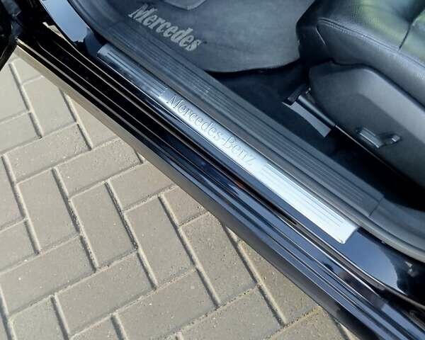 Чорний Мерседес Е-Клас, об'ємом двигуна 2.1 л та пробігом 182 тис. км за 15000 $, фото 19 на Automoto.ua