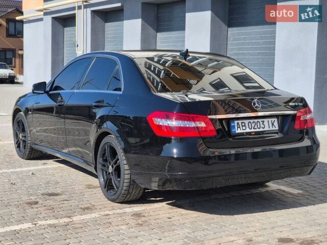 Чорний Мерседес Е-Клас, об'ємом двигуна 2.1 л та пробігом 519 тис. км за 12900 $, фото 7 на Automoto.ua