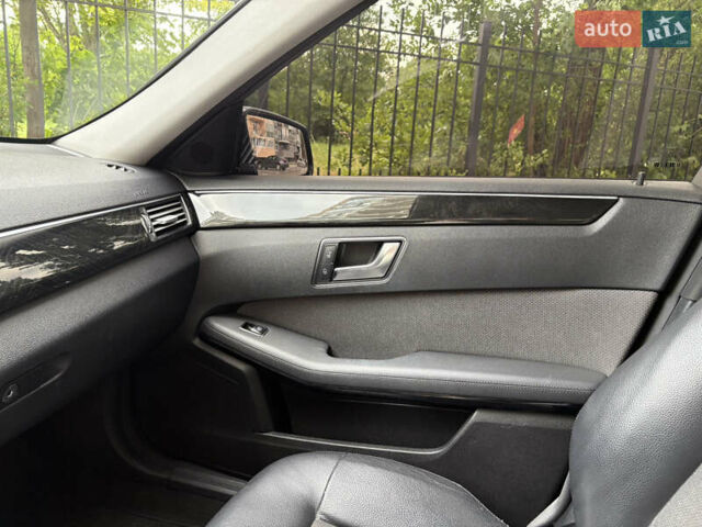 Чорний Мерседес Е-Клас, об'ємом двигуна 2.2 л та пробігом 393 тис. км за 14500 $, фото 21 на Automoto.ua