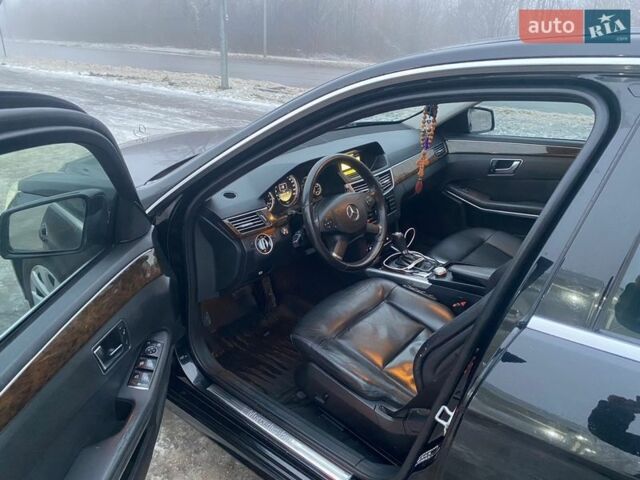 Чорний Мерседес Е-Клас, об'ємом двигуна 1.8 л та пробігом 358 тис. км за 9200 $, фото 9 на Automoto.ua