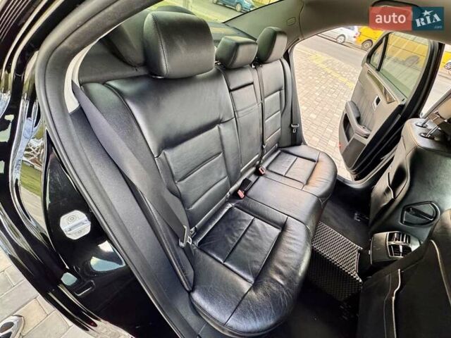 Чорний Мерседес Е-Клас, об'ємом двигуна 2.14 л та пробігом 337 тис. км за 11900 $, фото 68 на Automoto.ua