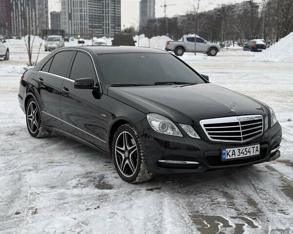 Черный Мерседес Е-Класс, объемом двигателя 2.2 л и пробегом 252 тыс. км за 12900 $, фото 2 на Automoto.ua