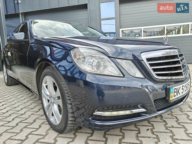 Черный Мерседес Е-Класс, объемом двигателя 2.14 л и пробегом 455 тыс. км за 10999 $, фото 24 на Automoto.ua