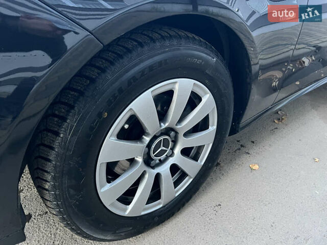 Черный Мерседес Е-Класс, объемом двигателя 2.14 л и пробегом 283 тыс. км за 12850 $, фото 10 на Automoto.ua