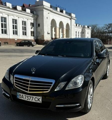 Черный Мерседес Е-Класс, объемом двигателя 2.2 л и пробегом 283 тыс. км за 15200 $, фото 14 на Automoto.ua