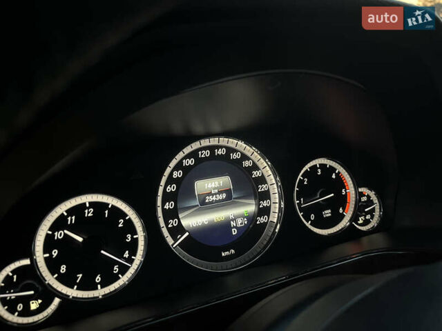Черный Мерседес Е-Класс, объемом двигателя 2.14 л и пробегом 255 тыс. км за 14500 $, фото 38 на Automoto.ua