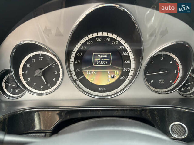 Чорний Мерседес Е-Клас, об'ємом двигуна 2.2 л та пробігом 393 тис. км за 14500 $, фото 23 на Automoto.ua