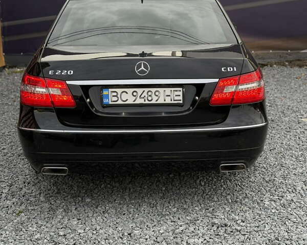 Черный Мерседес Е-Класс, объемом двигателя 2.2 л и пробегом 340 тыс. км за 12500 $, фото 17 на Automoto.ua