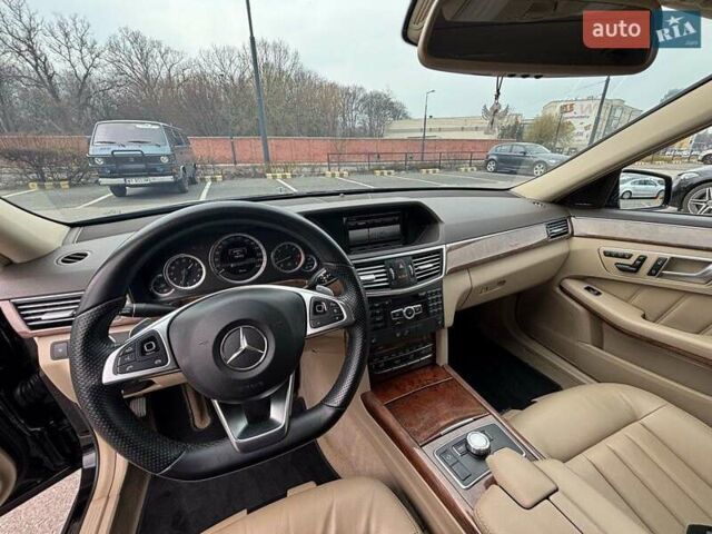 Черный Мерседес Е-Класс, объемом двигателя 2.99 л и пробегом 166 тыс. км за 20000 $, фото 16 на Automoto.ua