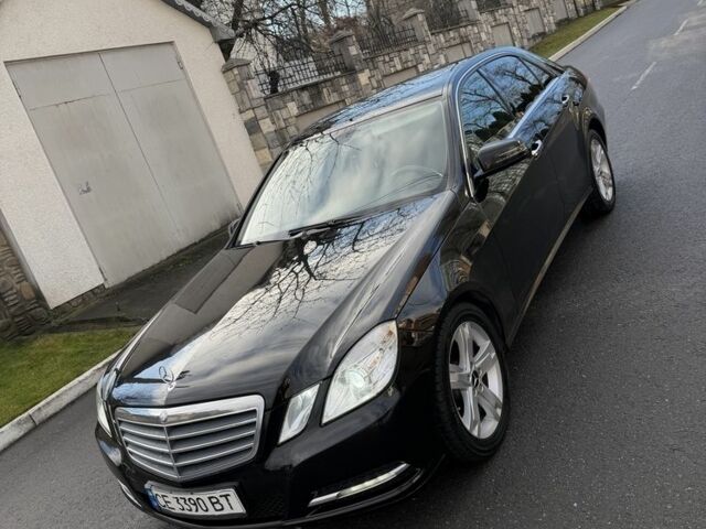Черный Мерседес Е-Класс, объемом двигателя 2.1 л и пробегом 399 тыс. км за 8999 $, фото 11 на Automoto.ua