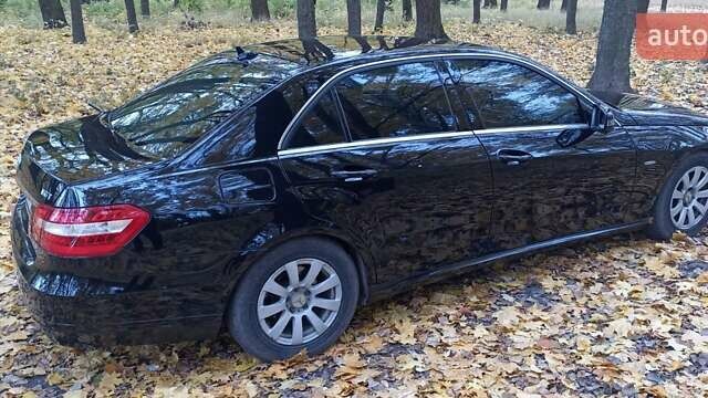 Черный Мерседес Е-Класс, объемом двигателя 1.8 л и пробегом 270 тыс. км за 8900 $, фото 1 на Automoto.ua