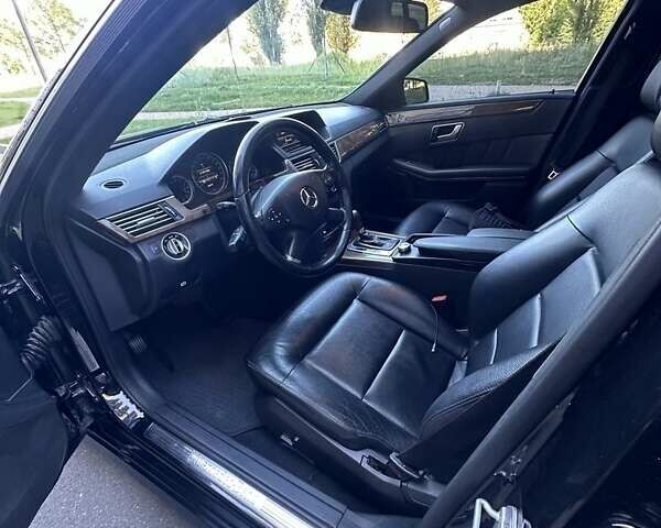Чорний Мерседес Е-Клас, об'ємом двигуна 1.8 л та пробігом 258 тис. км за 12900 $, фото 6 на Automoto.ua