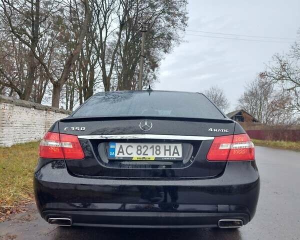 Черный Мерседес Е-Класс, объемом двигателя 3.5 л и пробегом 243 тыс. км за 16000 $, фото 6 на Automoto.ua