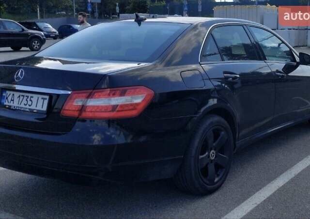 Черный Мерседес Е-Класс, объемом двигателя 1.8 л и пробегом 344 тыс. км за 8800 $, фото 2 на Automoto.ua