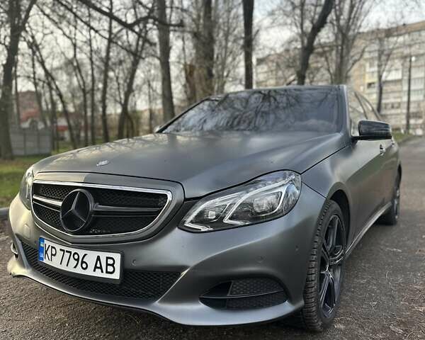 Чорний Мерседес Е-Клас, об'ємом двигуна 2 л та пробігом 250 тис. км за 14999 $, фото 1 на Automoto.ua