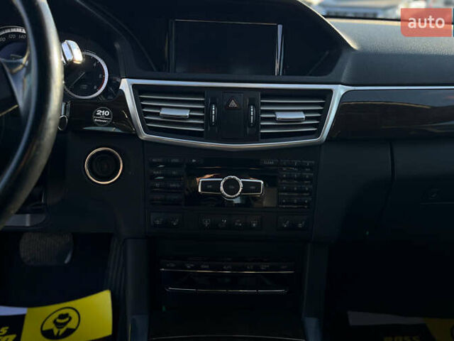 Черный Мерседес Е-Класс, объемом двигателя 2.14 л и пробегом 254 тыс. км за 18200 $, фото 15 на Automoto.ua