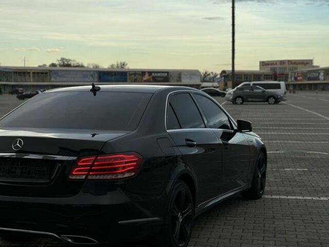 Чорний Мерседес Е-Клас, об'ємом двигуна 2.1 л та пробігом 300 тис. км за 14800 $, фото 1 на Automoto.ua