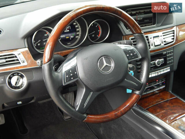 Мерседес Е-Клас 2013 у Києві на Automoto.ua Чорний Мерседес Е-Клас, об'ємом двигуна 3 л та пробігом 249 тис. км за 19499 $, фото 11 на Automoto.ua