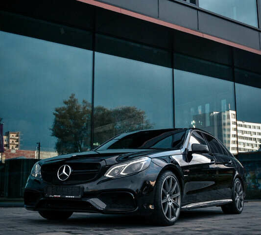 Мерседес Е-Клас 2013 у Києві на Automoto.ua Чорний Мерседес Е-Клас, об'ємом двигуна 5.46 л та пробігом 147 тис. км за 37000 $, фото 3 на Automoto.ua