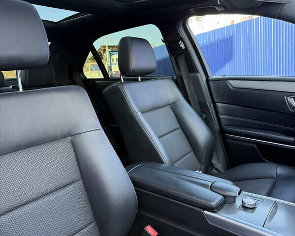 Черный Мерседес Е-Класс, объемом двигателя 2.2 л и пробегом 163 тыс. км за 19200 $, фото 45 на Automoto.ua