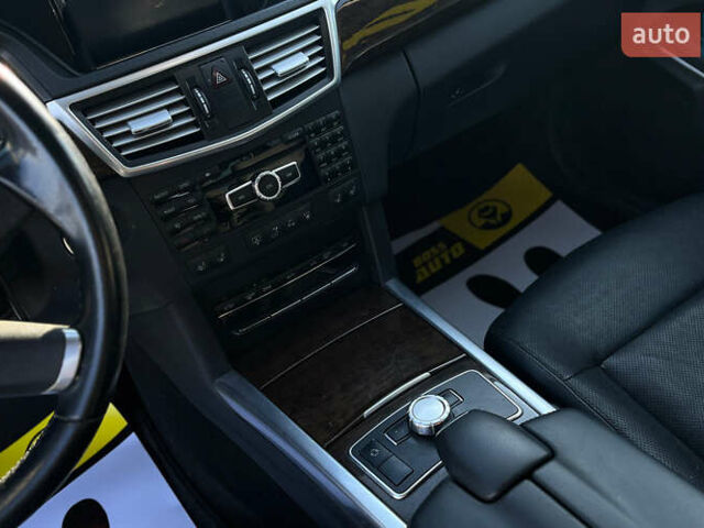 Черный Мерседес Е-Класс, объемом двигателя 2.14 л и пробегом 254 тыс. км за 18200 $, фото 16 на Automoto.ua